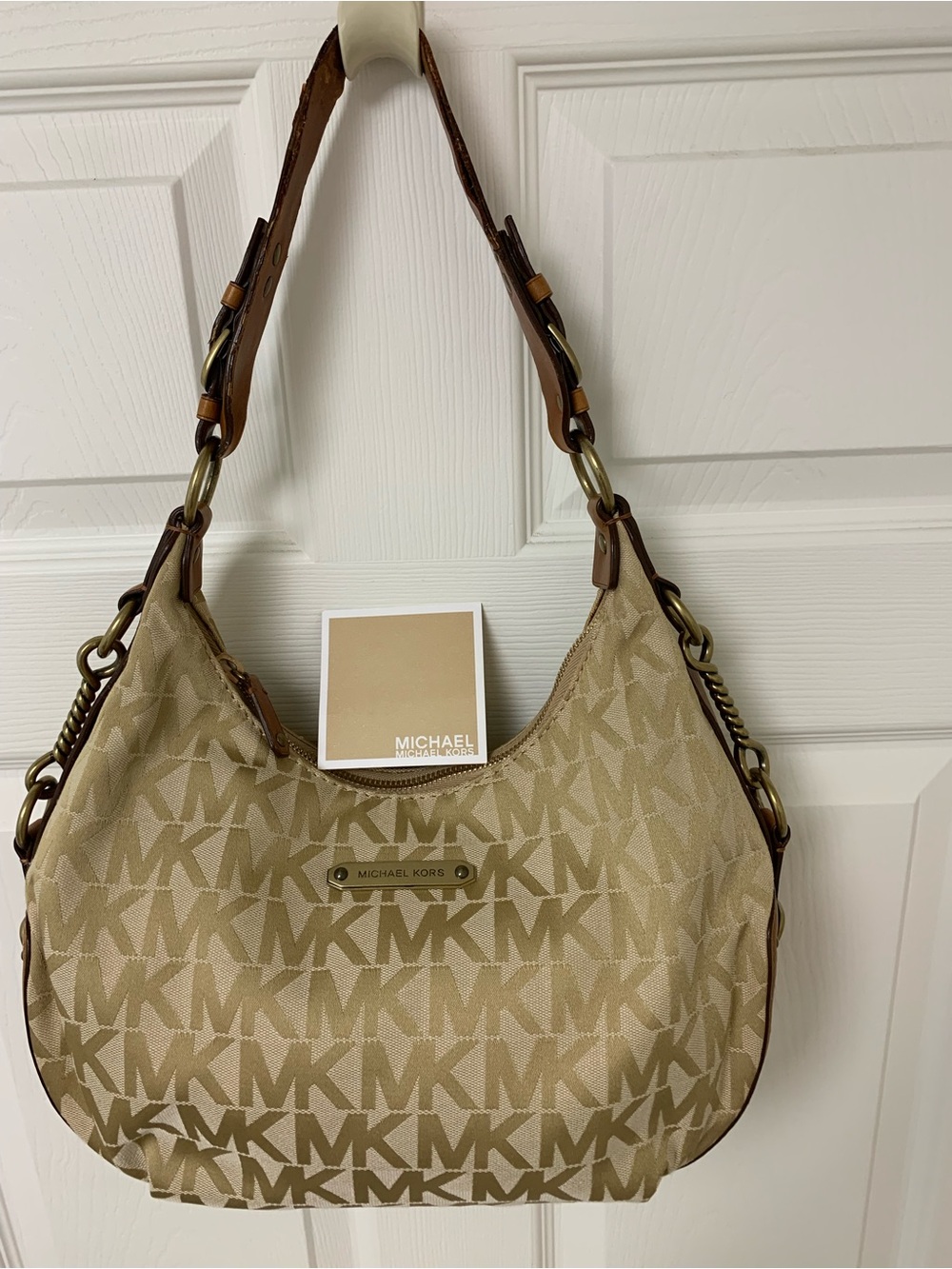 Michael Kors Tan & Beige Signature Canvas leather Hobo Bag - Picture 3 of 16